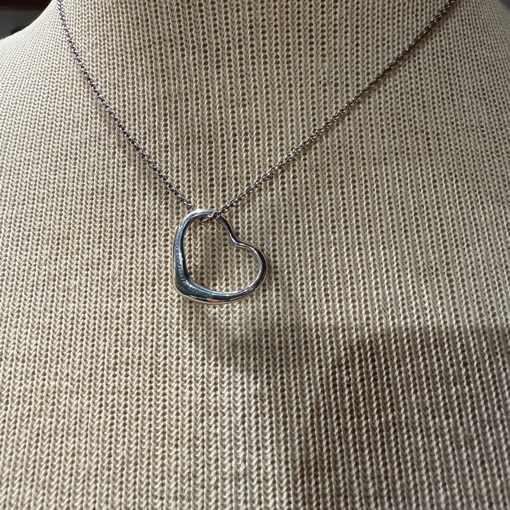 Tiffany & Co Peretti Silver Heart Pendant Necklace
